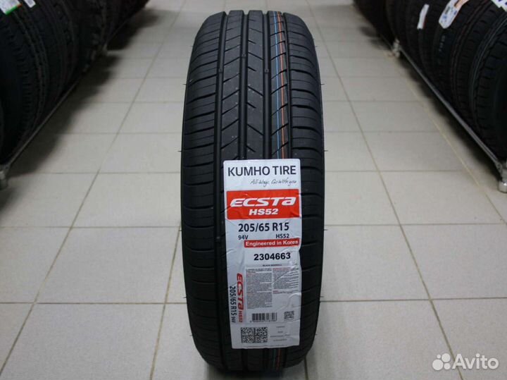 Kumho Ecsta HS52 205/65 R15 94V