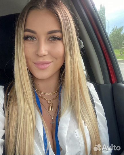 Официант администратор хостес