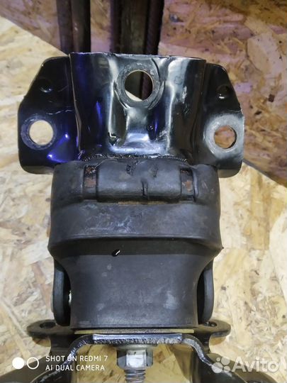 Опора двигателя Escalade, Tahoe 900