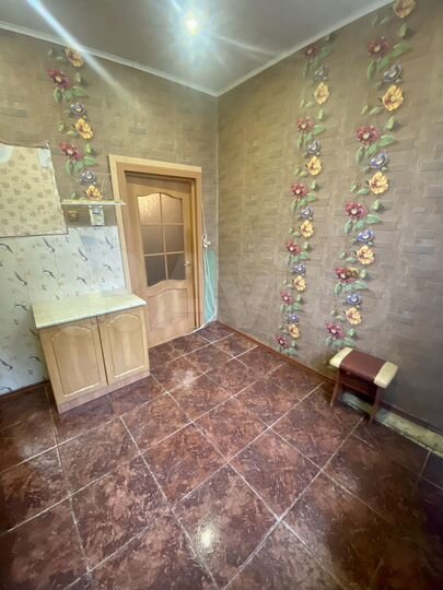 4-к. квартира, 81,6 м², 1/2 эт.