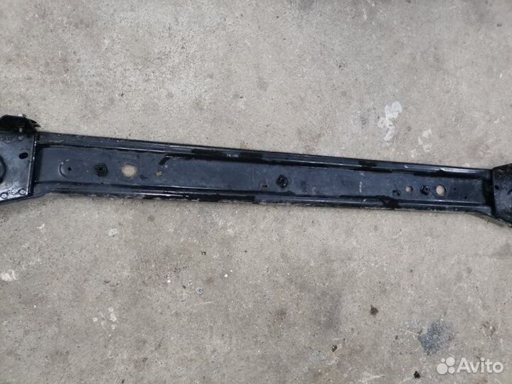 Рамка радиатора Renault Fluence седан K4MW839 2011