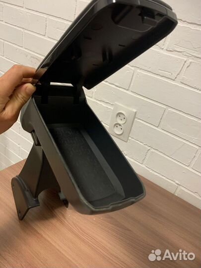 Подлокотник на renault logan 2