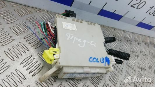 Блок предохранителей lexus LS 4 (COL13M104)