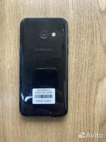 Samsung Galaxy A3 (2017) SM-A320F/DS, 2/16 ГБ