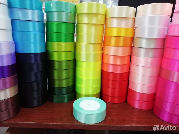 Ленты атласные 25мм. в рулонах