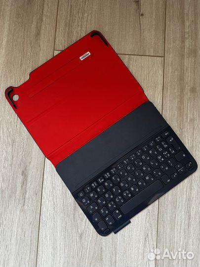 Чехол клавиатура для iPad Air