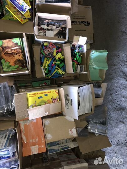 Школьные принадлежности