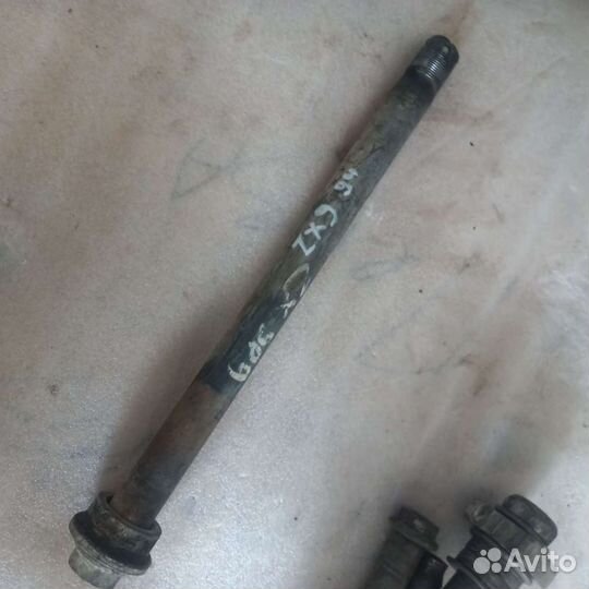 Ось задняя Kawasaki ZX900 94-97/ZX6R 98-99/ZX750