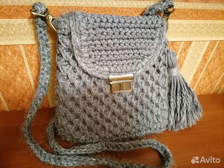 Сумка из трикотажной пряжи (22см.на 21см.)