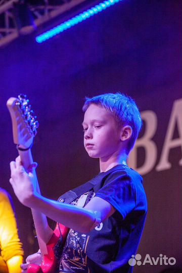 Уроки игры на гитаре для взрослых и детей