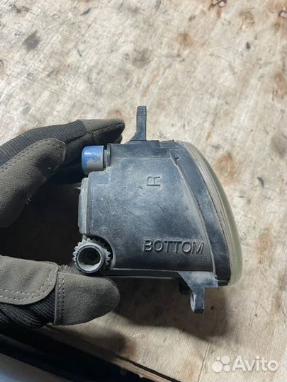 Противотуманная фара (птф) правая Toyota Rav4