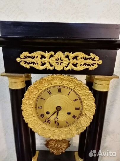 Настольные часы старинные Портико