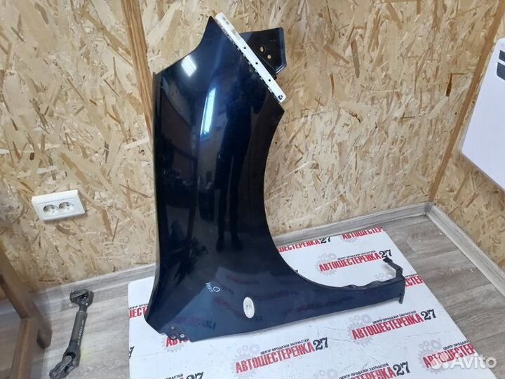 Крыло переднее правое Nissan Wingroad Y12 HR15DE