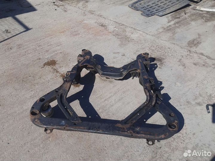 Подрамник передний Opel Vectra B