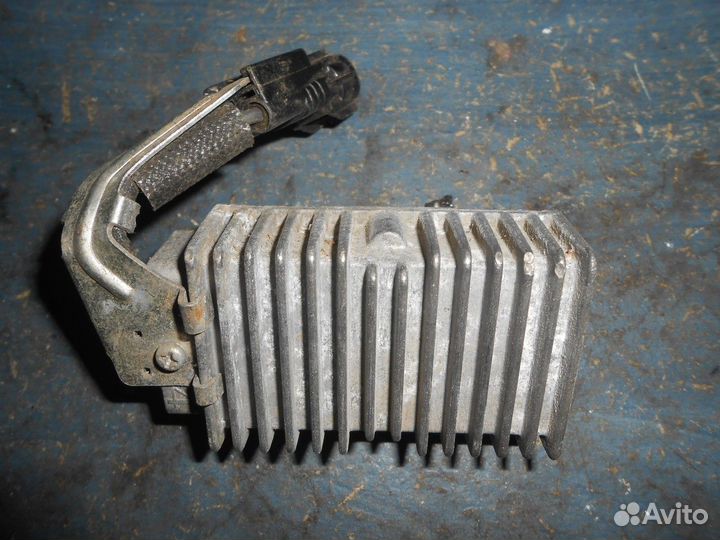 Резистор топливного насоса (Lexus RX)