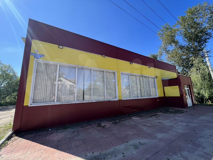 Здание, 298 м²