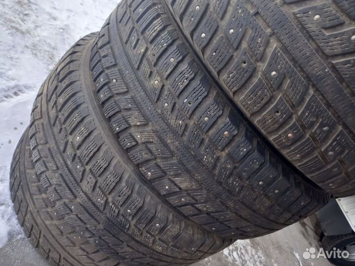 Kumho I'Zen KW22 235/65 R17 108