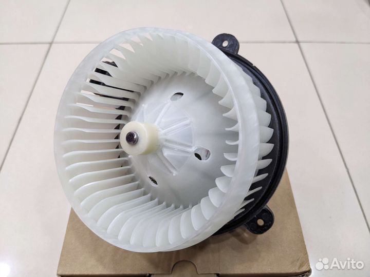 Мотор отопителя outlander (2016) / eclipse cross