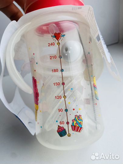 Бутылочки для кормления с поильником новая