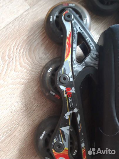 Роликовые коньки