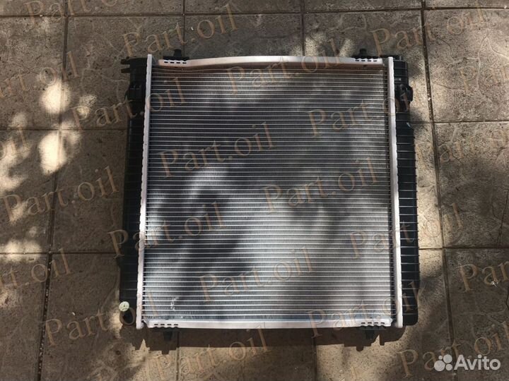 Радиатор Mercedes GelendWagen W463 1989-2018