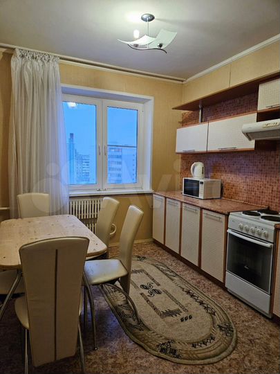 3-к. квартира, 82 м², 5/9 эт.