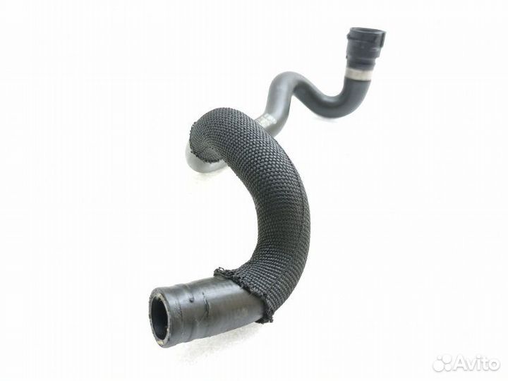 Патрубок системы охлаждения Mercedes-Benz