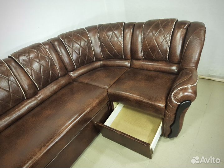 Угловой диван