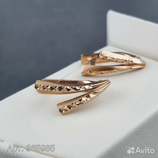 Серьги из красного золота с алмазной гранью