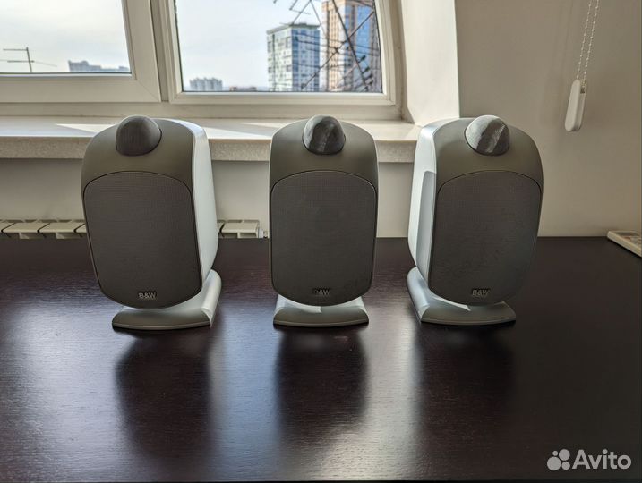 Акустика B&W LM1