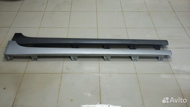 Накладка порога правая Ауди Аллроуд 2006-2012г