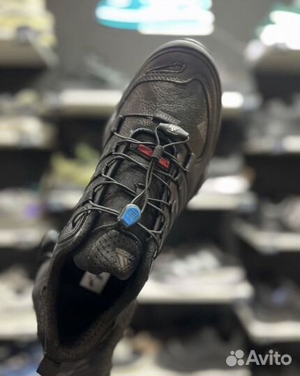 Кроссовки Adidas весенние (натуральная кожа)