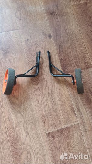 Колёса боковые на детский велосипед