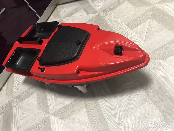 Прикормочный кораблик