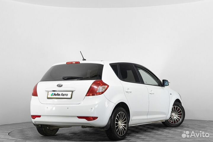 Kia Ceed 1.6 AT, 2012, 121 256 км