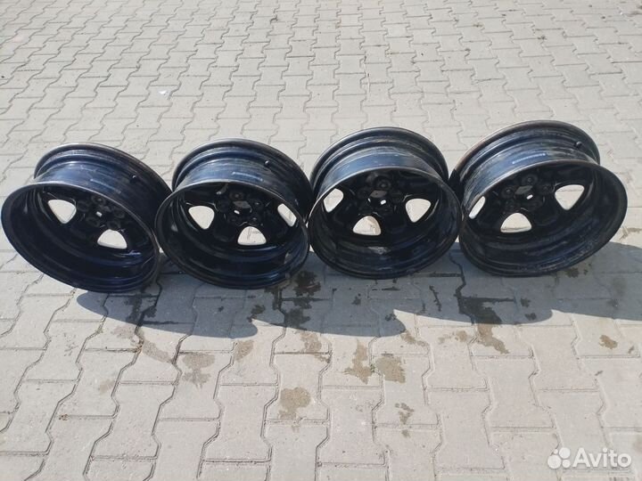 Комплект дисков с колпаками Opel 16