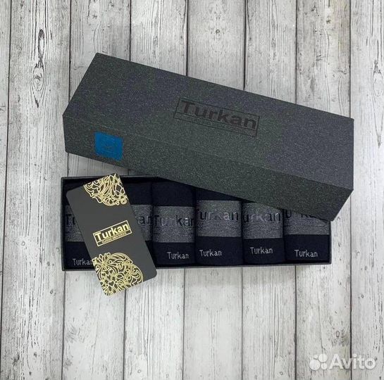 Носки в коробке