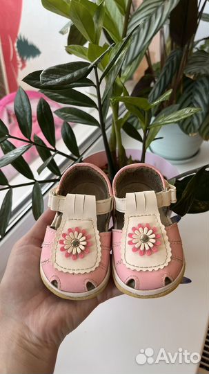 Сандалии для двойни