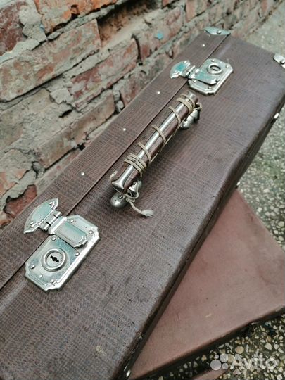 Чемодан ретро винтаж