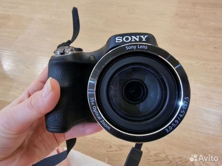 Зеркальный фотоаппарат sony cyber shot