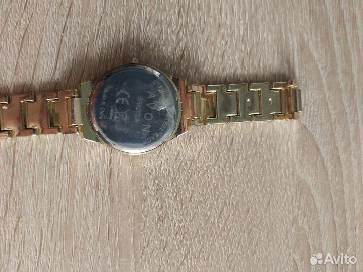 Часы Avon новые
