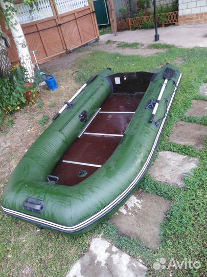 Лодка с мотором