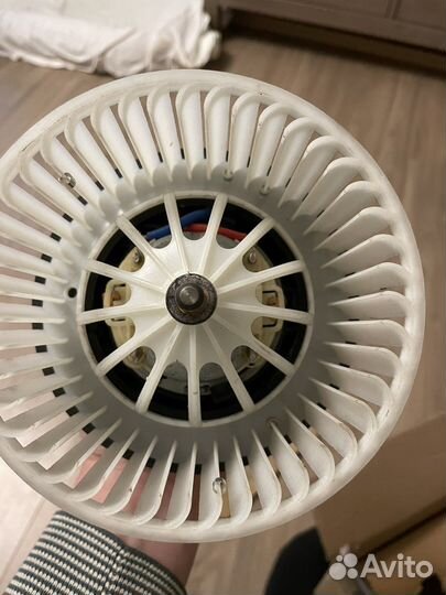 Моторчик печки Volvo 8EW351040271