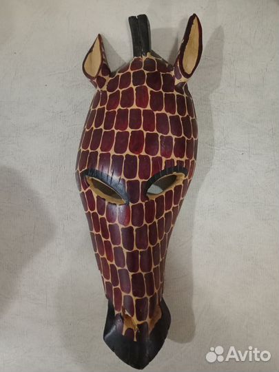 Маски из дерева