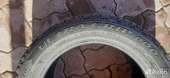 Goodyear Ultragrip 600 205/55 R16