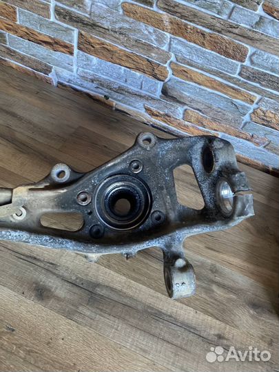 Кулак поворотный передний правый Audi Q7 4M 2021