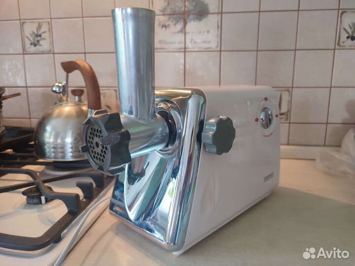 Мясорубка электрическая