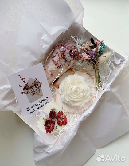 Подарок бокс для девушки свечи мини букеты