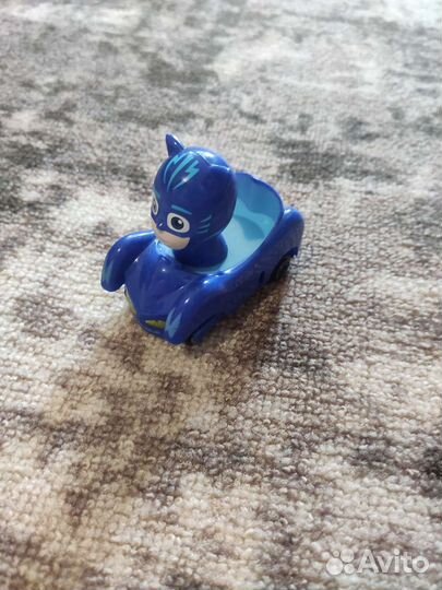 Герои в масках игрушки