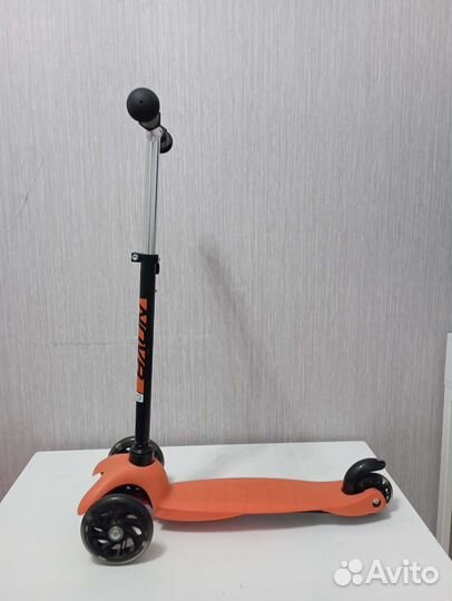 Самокат детский трехколесный
